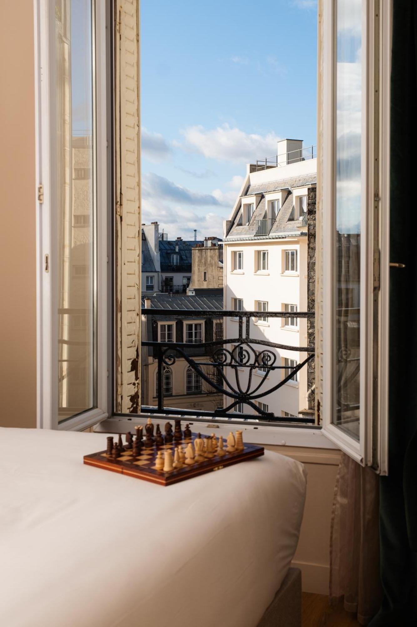 Artemisia Montmartre Hotel Paris Bagian luar foto
